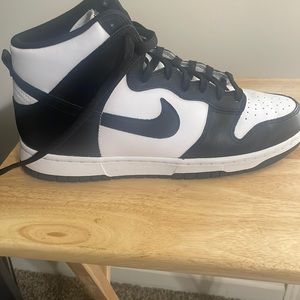 Nike Dunk Hi Retro Panda